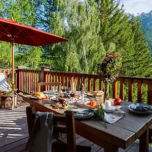 La De Serre-chevalier, Dans Un Esprit Chalet, Commune De Le Monêtier-les-bains Le Monêtier-les-Bains